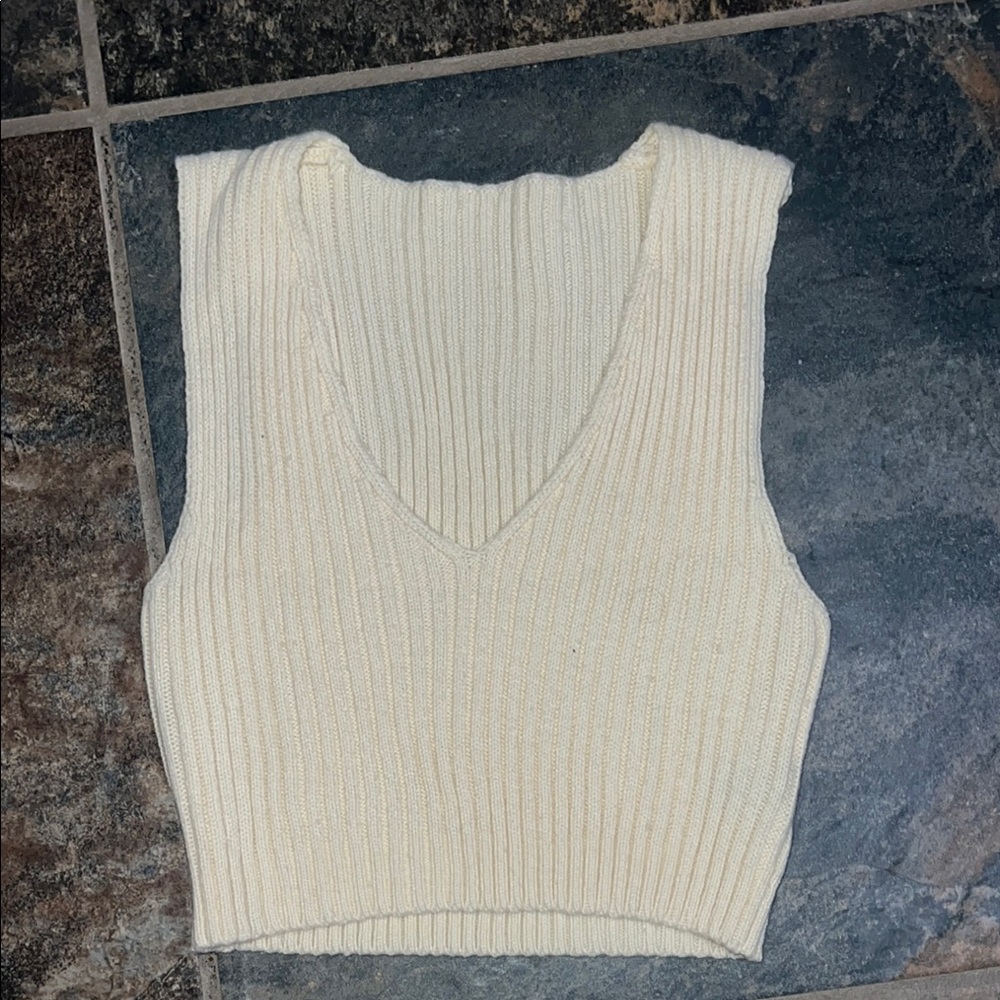 SHEIN Cream Ribbed Crop Tank Top
